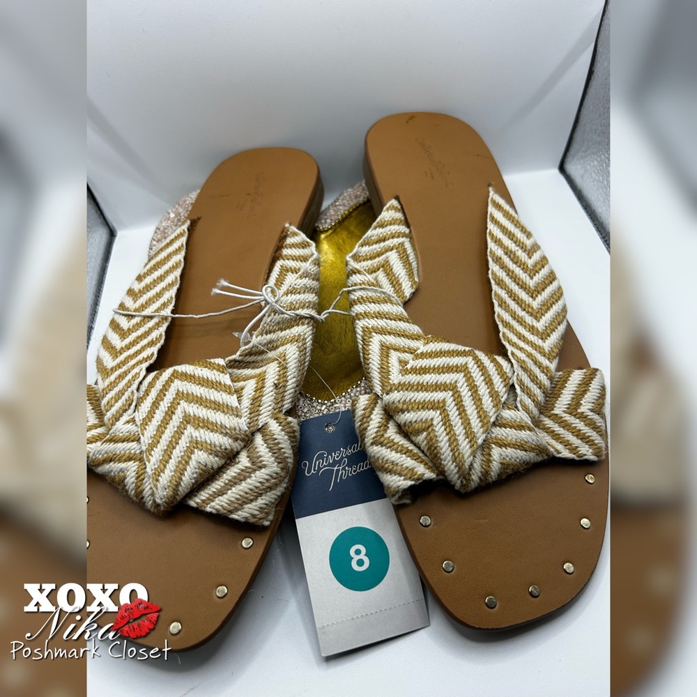 Universal Thread Women's Brown and Cream Sandals - Size 8
